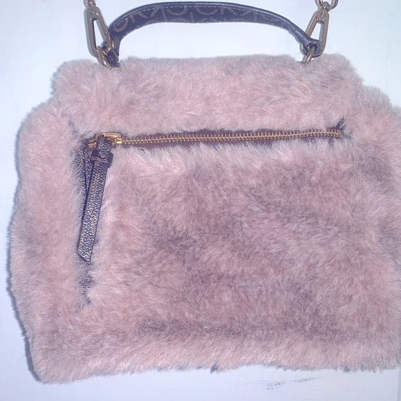 Calvin Klein Leilani Pebble pocketbook - Picture 4 of 4